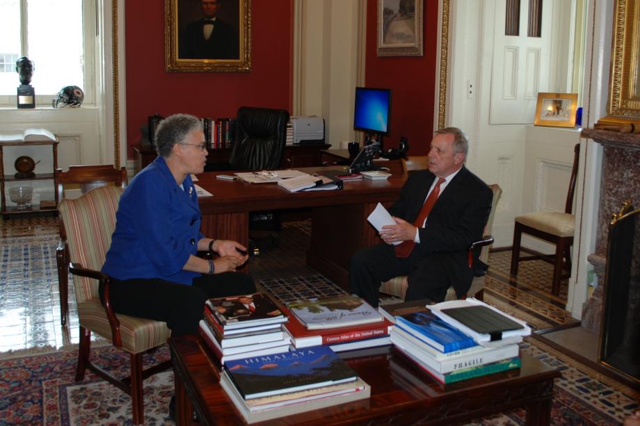 Sen. Durbin met with Cook County Board President Toni Preckwinkle to discuss Cook County's Medicaid waiver application.